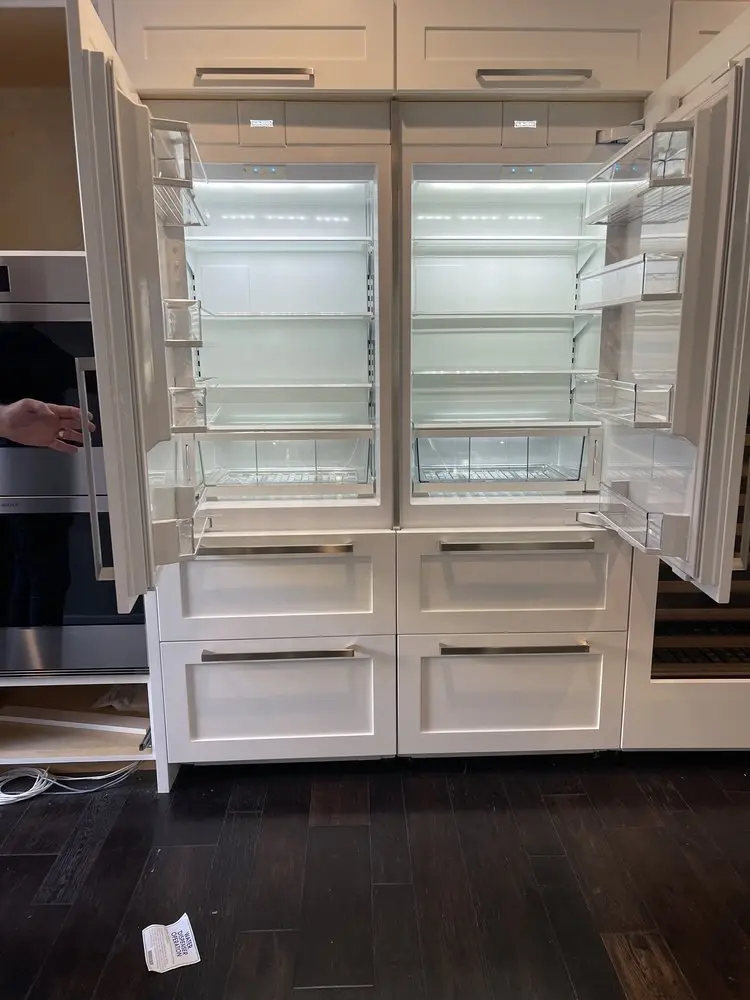 Integrated Dual-Column Interior installation in Newport Beach