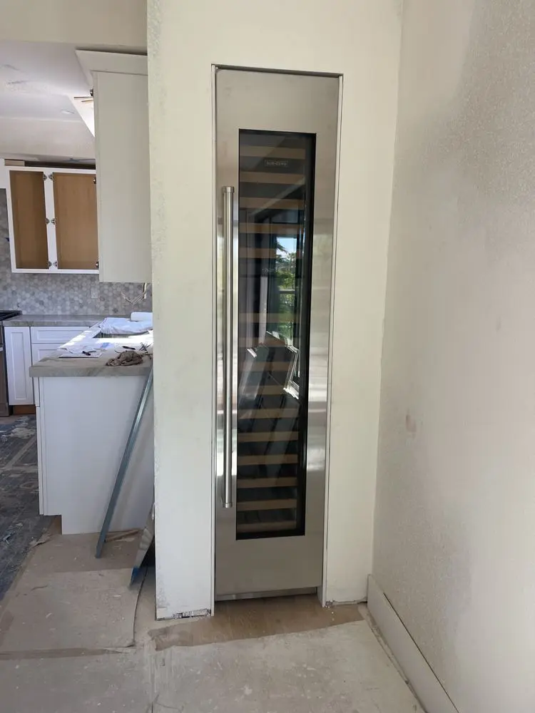 Integrated Tall Wine Column installation in Laguna Beach