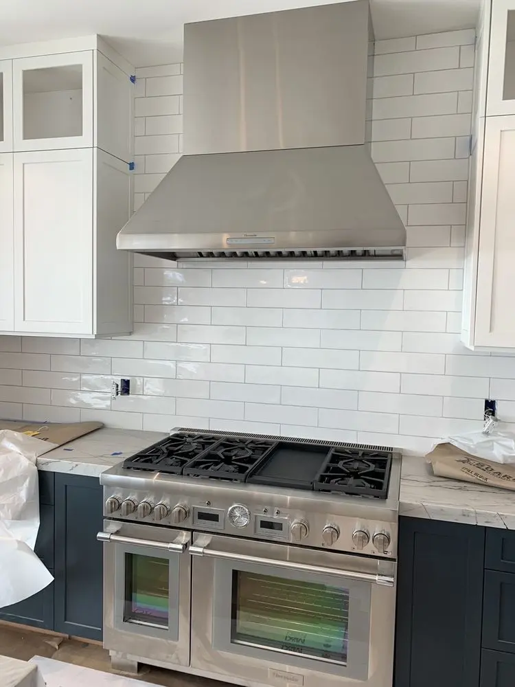 Professional Range & Chimney Hood installation in Corona del Mar