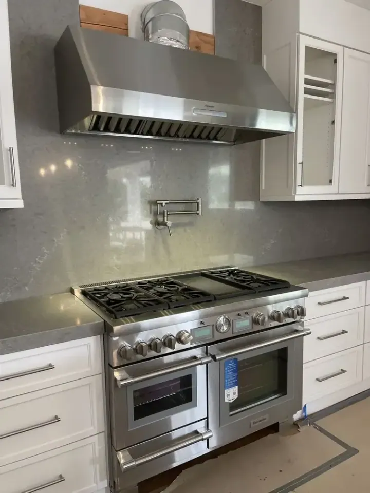 Thermador 48″ Range and Thermador Hood installation in San Clemente by Peerless Group