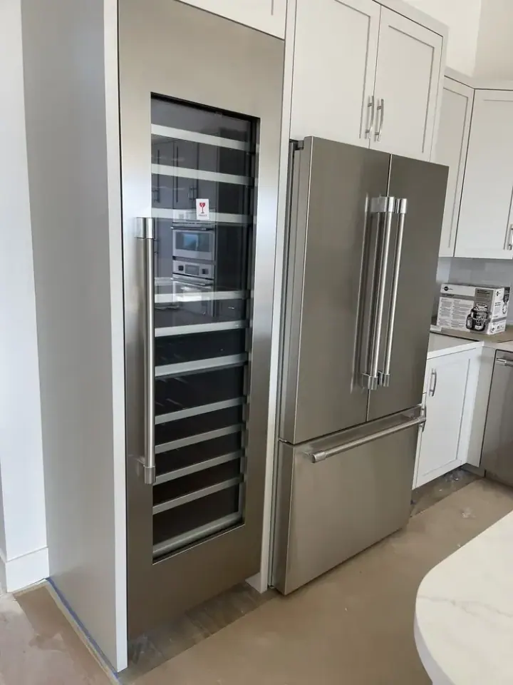 Thermador Column with Freestanding Fridge installation in Costa Mesa by Peerless Group